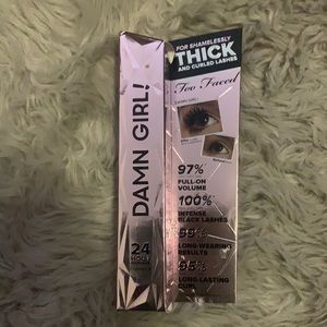 Never used, Gives thick, curled lashes. 4 24hours.